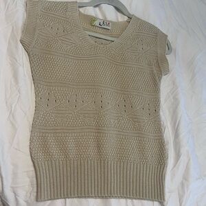 Vintage Women's Cream Sweater